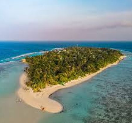 Omadhoo Island