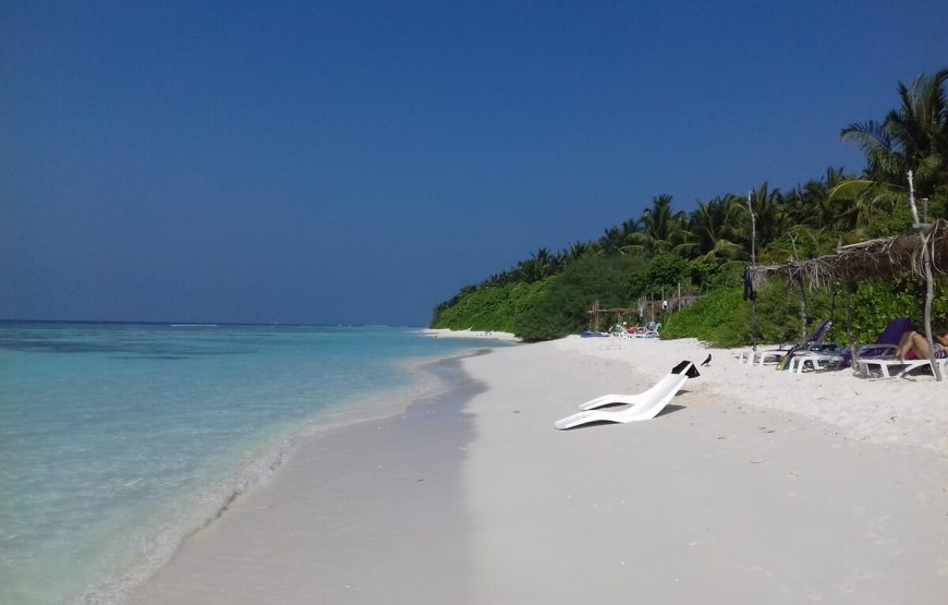 Thinadhoo Island