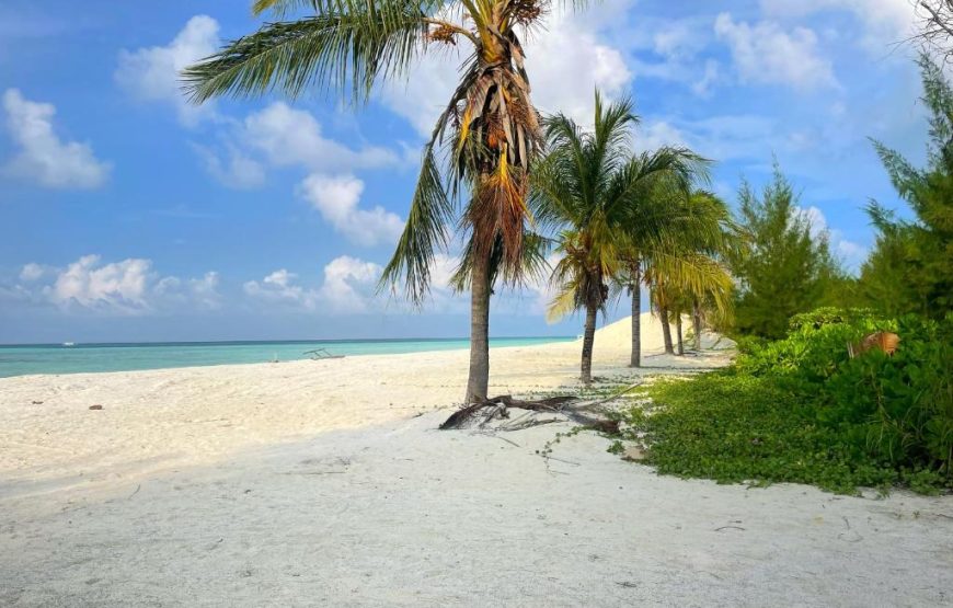 Kudahuvadhoo Island